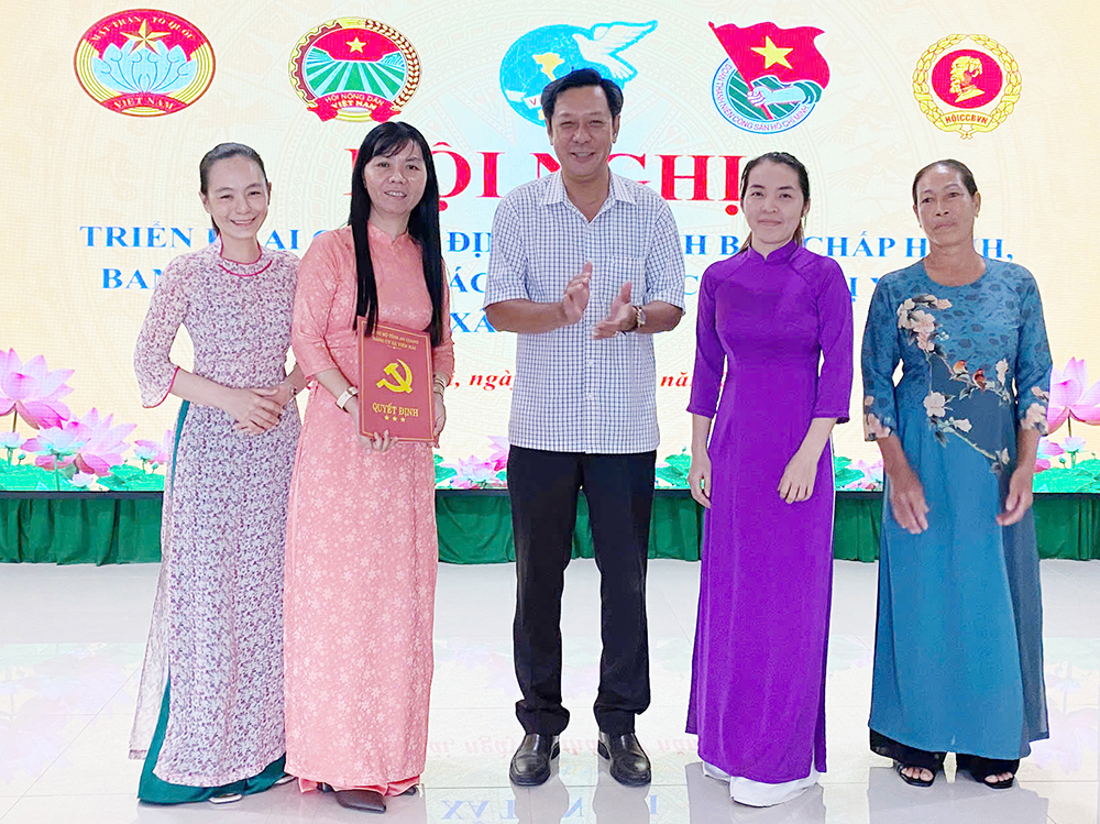 Xã Tiên Hải công bố quyết định nhân sự các tổ chức chính trị - xã hội