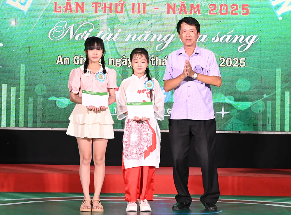 28 thí sinh tham gia vòng bán kết Cuộc thi “Em là phát thanh viên”