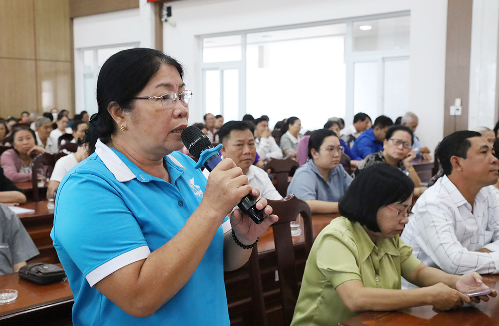 Đại biểu Quốc hội đơn vị tỉnh An Giang tiếp xúc cử tri phường Rạch Giá