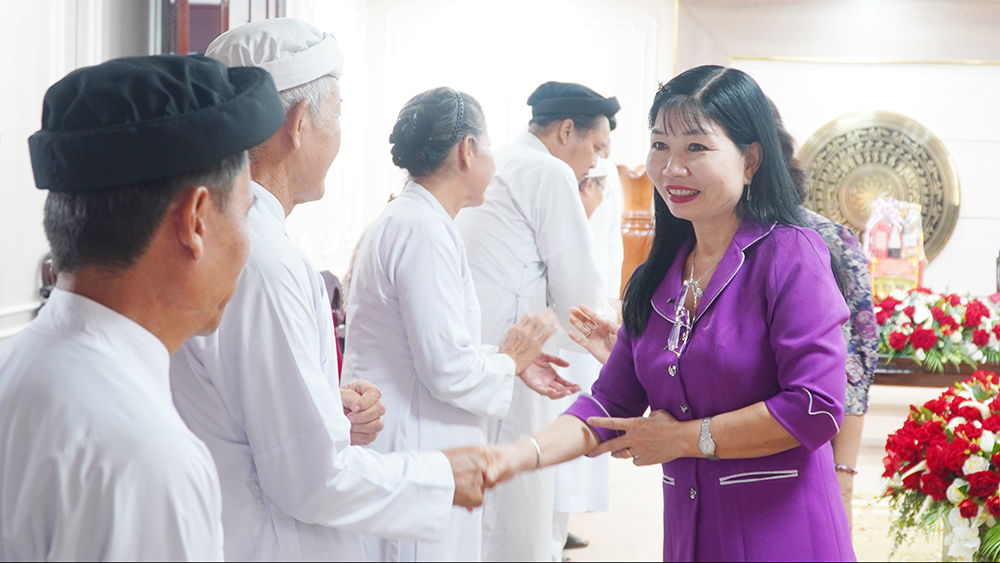Lãnh đạo Tỉnh ủy An Giang tiếp Khối liên giao các tổ chức Cao Đài đến chúc mừng