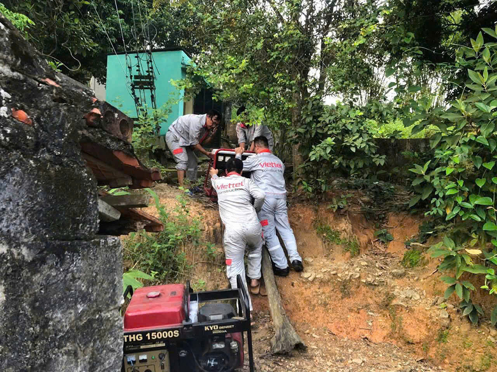 Viettel khẩn trương chuẩn bị ứng phó bão Wipha, sẵn sàng đảm bảo thông tin liên lạc cho người dân