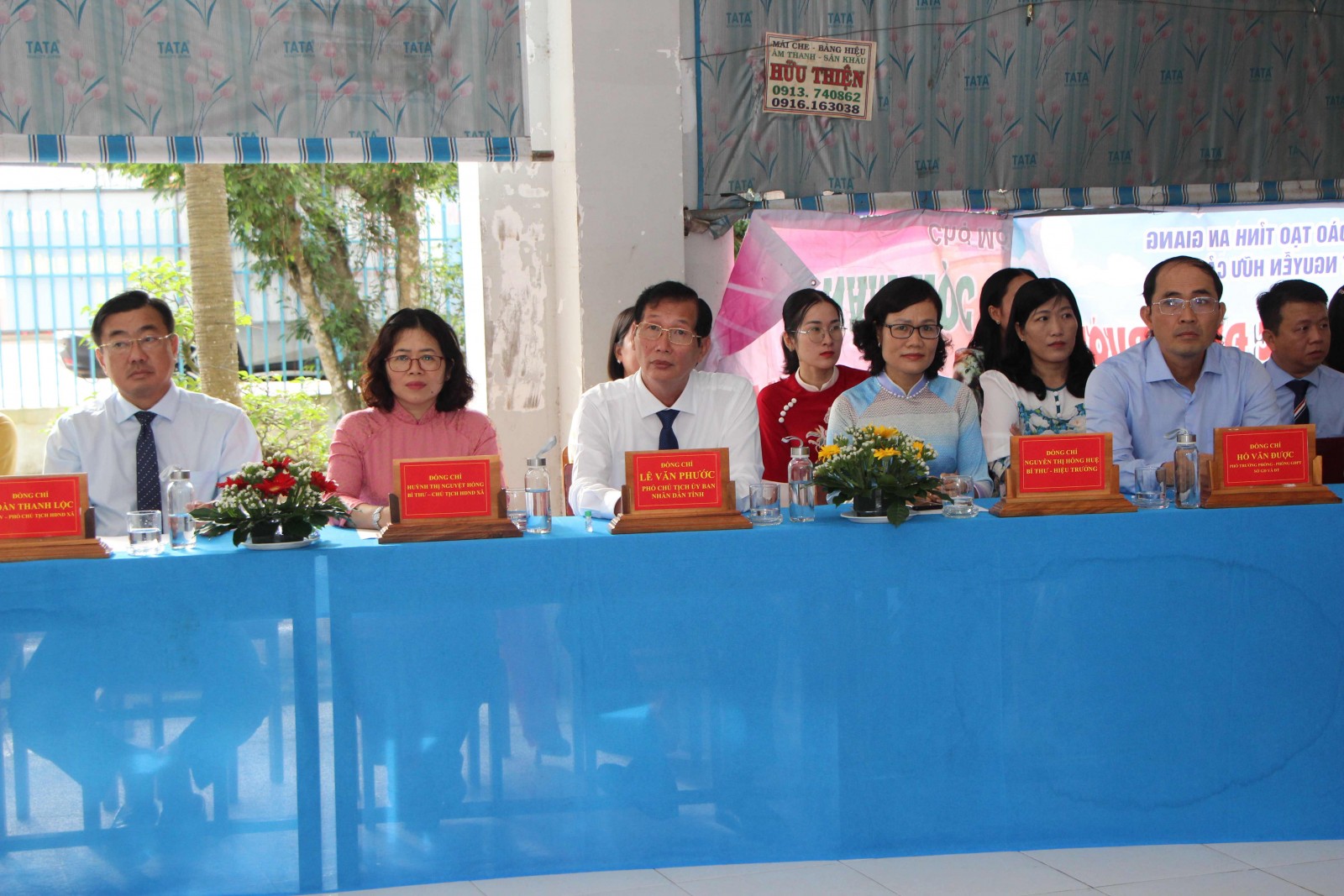 An Giang tưng bừng khai giảng năm học mới