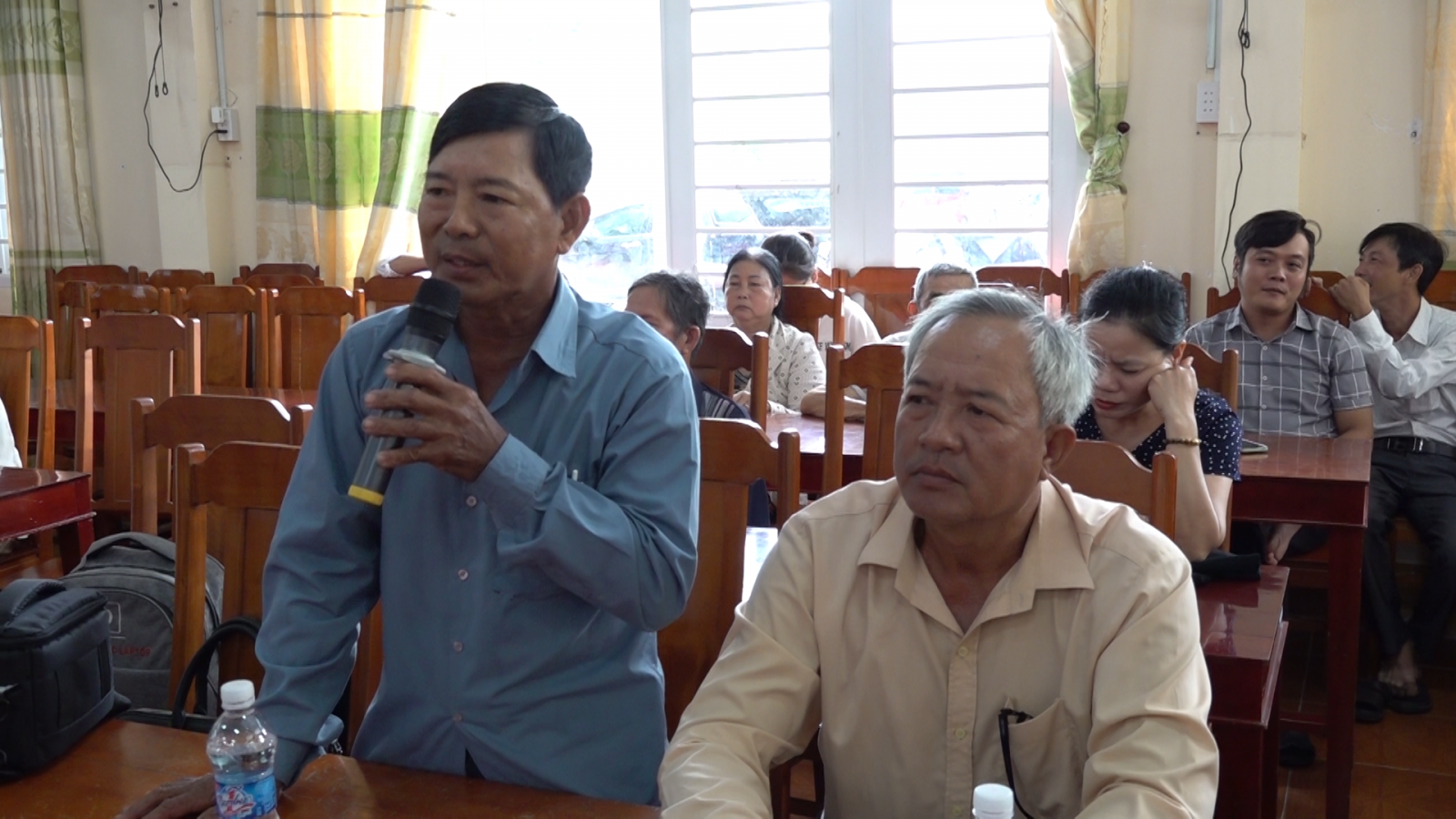 Đại biểu Quốc hội tiếp xúc cử tri trước Kỳ họp thứ 10