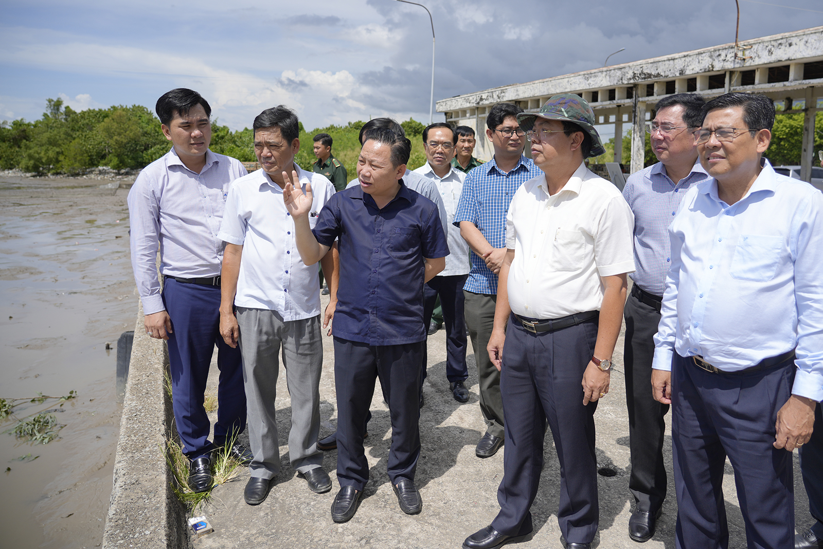 Bí thư Tỉnh ủy An Giang Nguyễn Tiến Hải kiểm tra, khảo sát tại xã Tân Thạnh