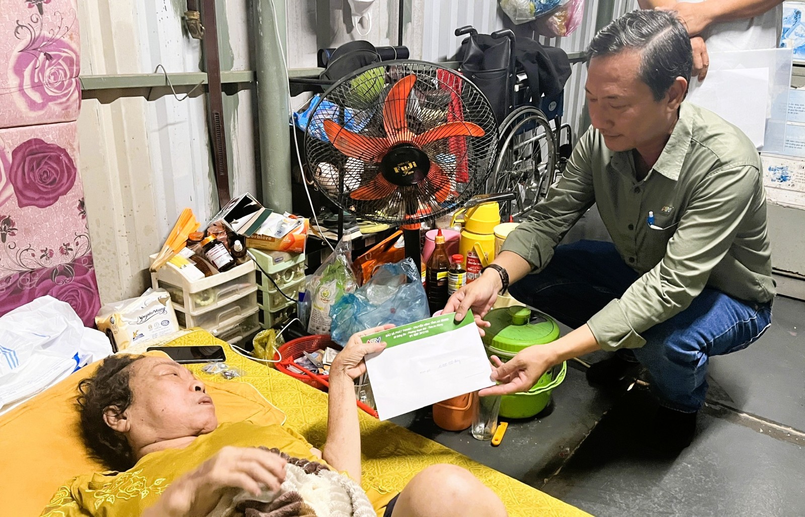 Báo và Phát thanh - Truyền hình An Giang trao 10 suất Học bổng “ATV tiếp bước đến trường” trị giá 100 triệu đồng