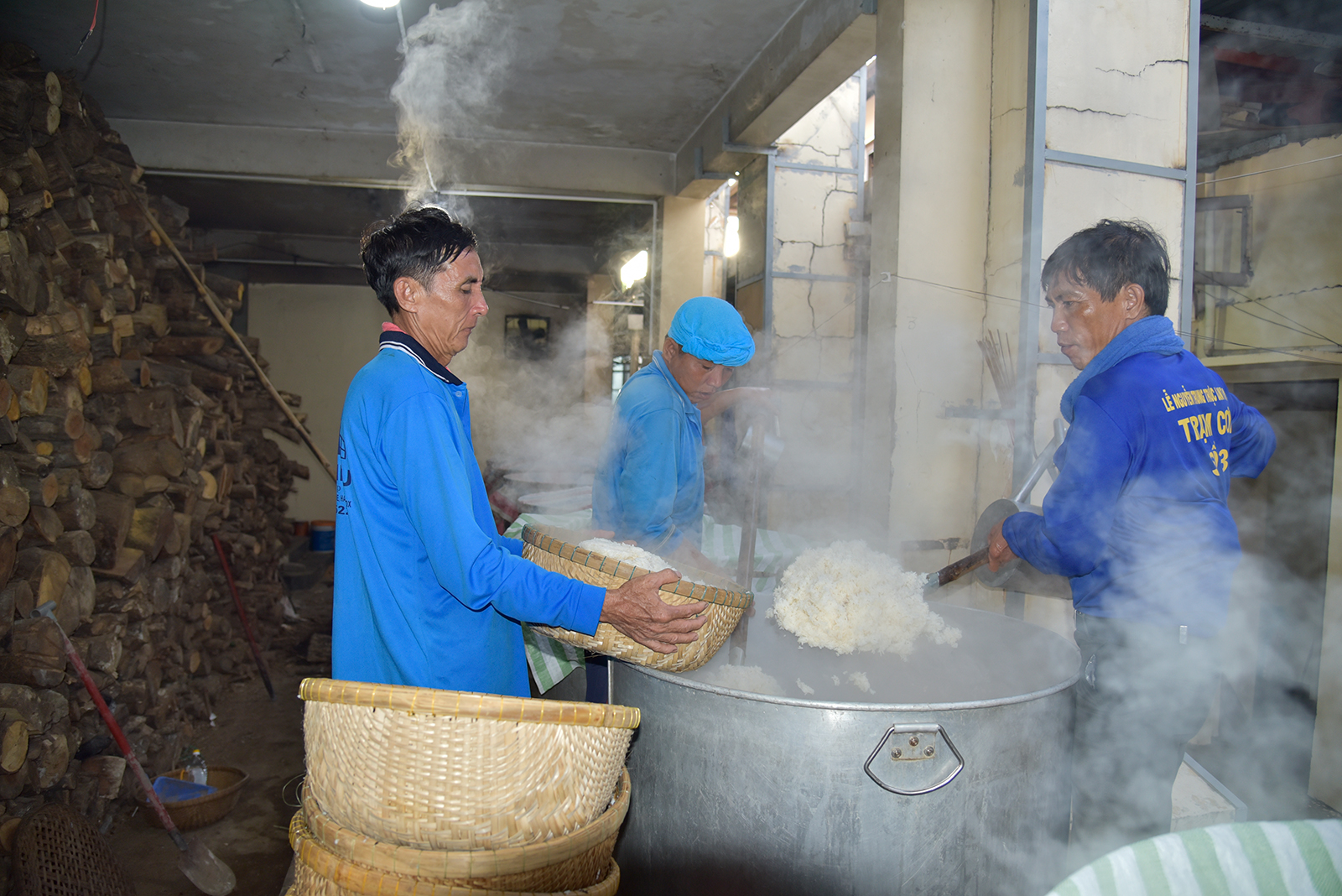 Lễ hội của lòng dân
