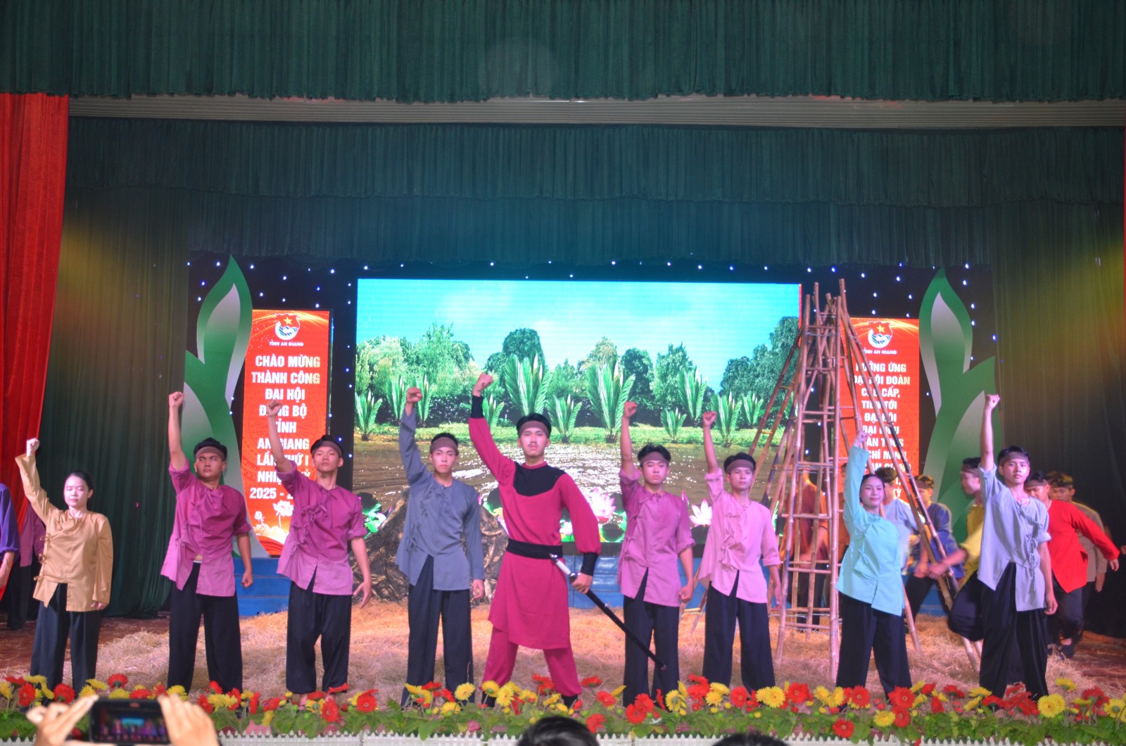 Liên hoan văn nghệ kỷ niệm 157 năm Anh hùng dân tộc Nguyễn Trung Trực hy sinh