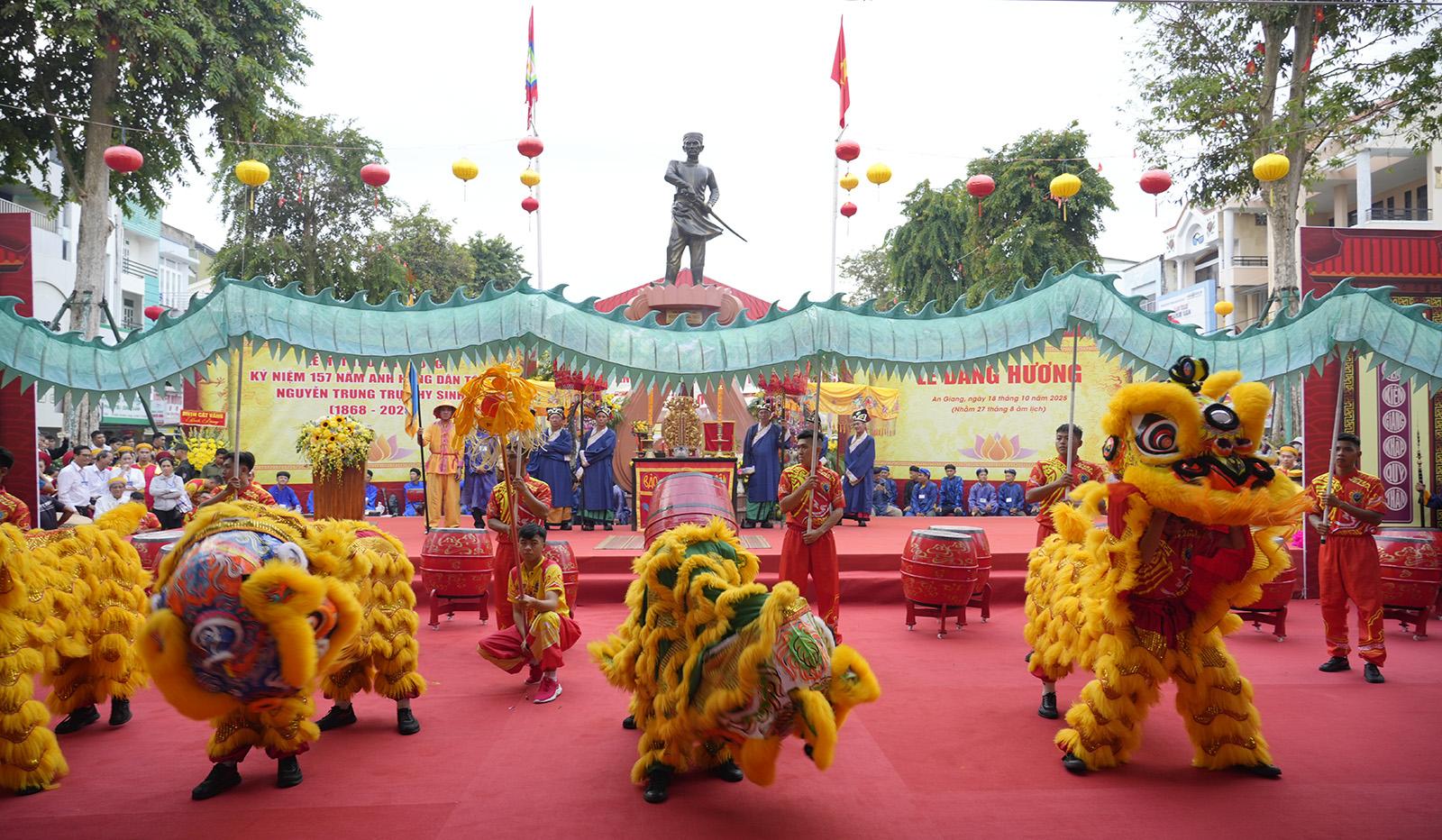Lễ dâng hương Lễ hội truyền thống kỷ niệm 157 năm Anh hùng dân tộc Nguyễn Trung Trực hy sinh