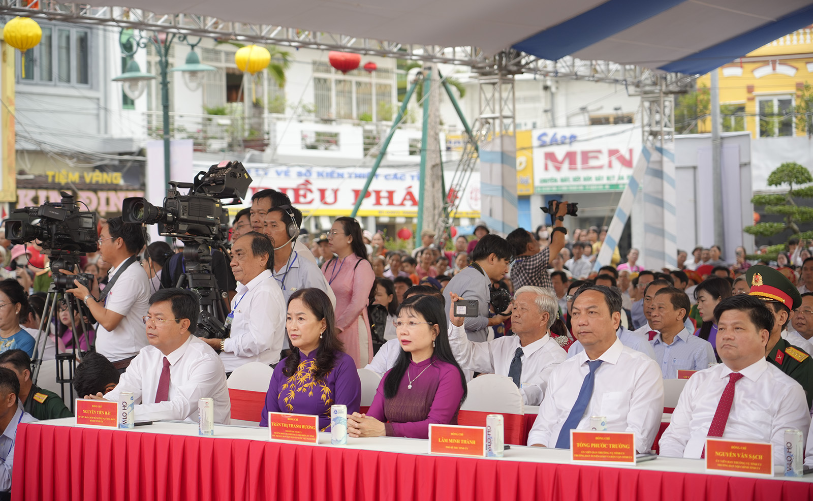 Lễ dâng hương Lễ hội truyền thống kỷ niệm 157 năm Anh hùng dân tộc Nguyễn Trung Trực hy sinh