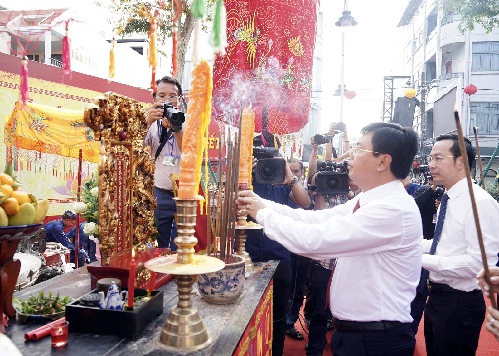 Lễ dâng hương Lễ hội truyền thống kỷ niệm 157 năm Anh hùng dân tộc Nguyễn Trung Trực hy sinh