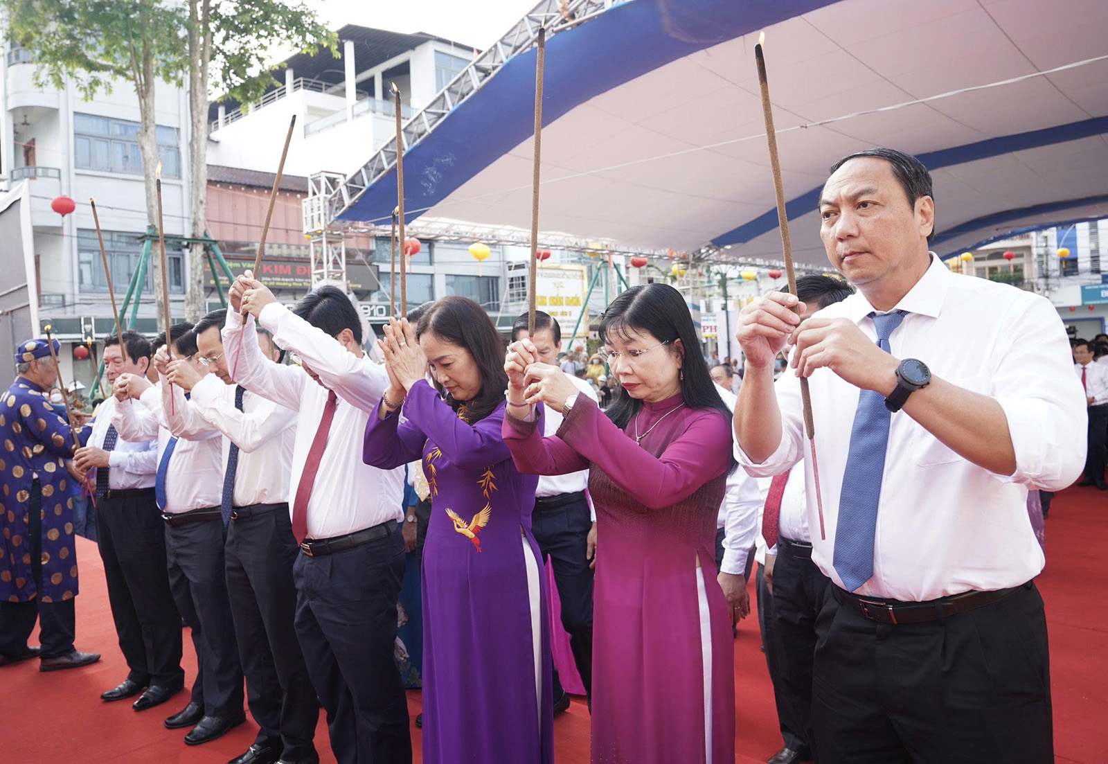 Lễ dâng hương Lễ hội truyền thống kỷ niệm 157 năm Anh hùng dân tộc Nguyễn Trung Trực hy sinh