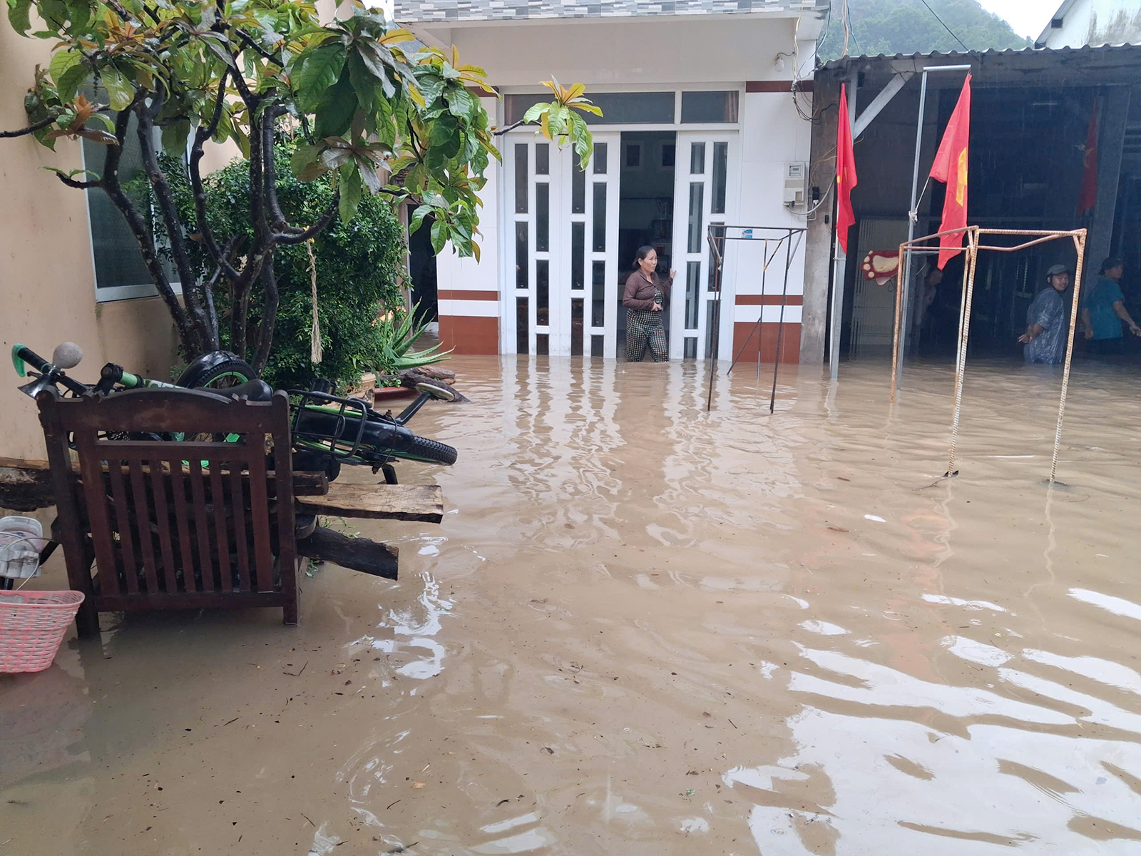 Đặc khu Thổ Châu: Mưa lớn kéo dài, ấp Bãi Ngự ngập sâu