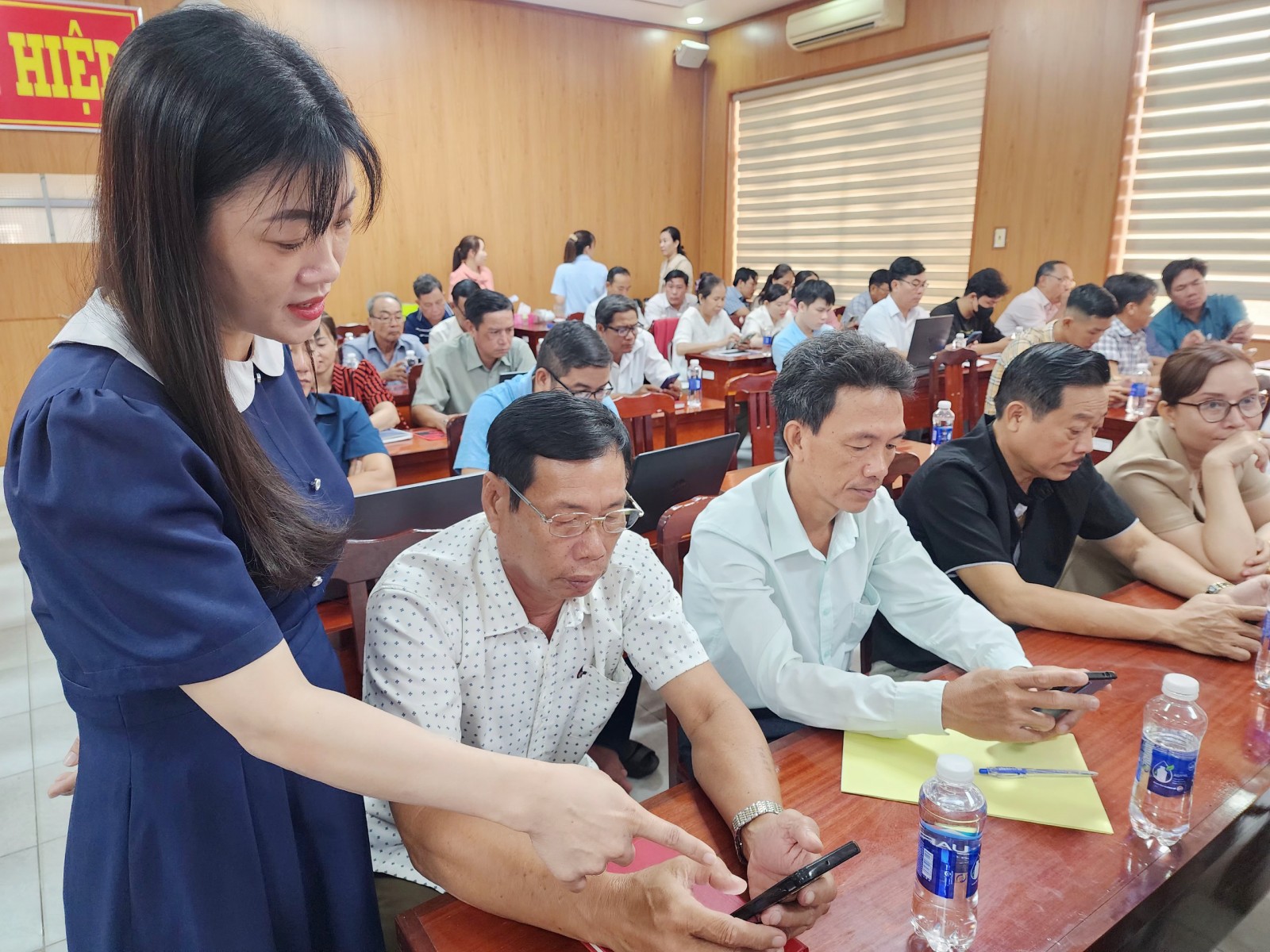 Xã Tân Hiệp tập huấn thực hiện dịch vụ công trực tuyến