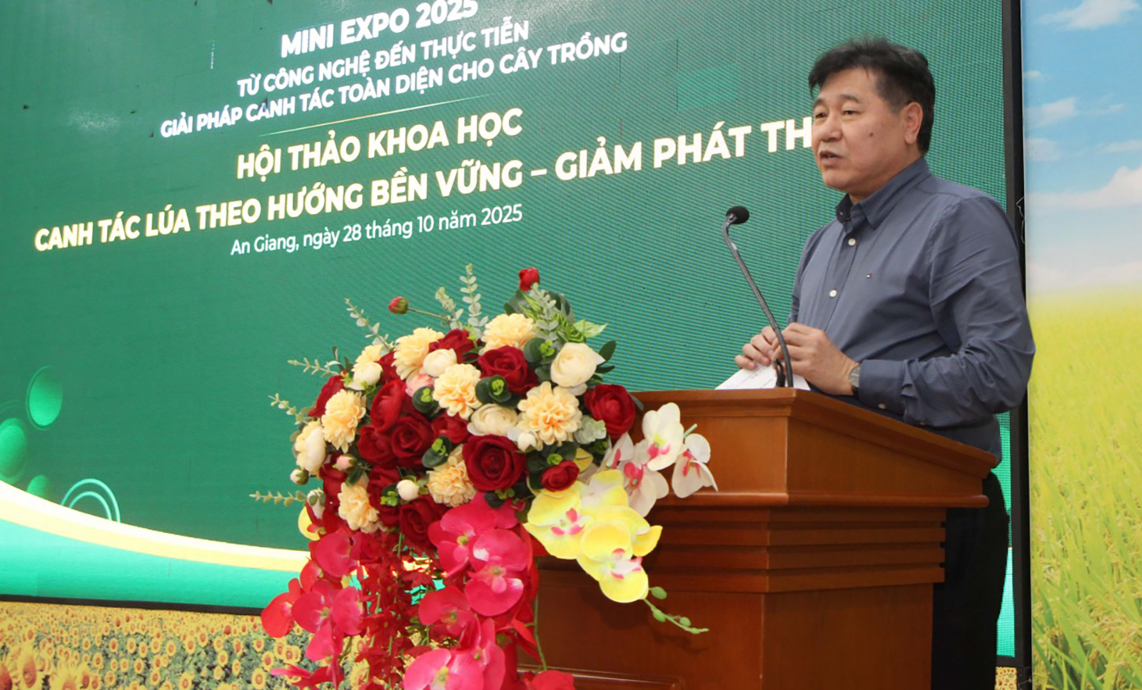 Hội thảo khoa học “Canh tác lúa theo hướng bền vững, giảm phát thải”