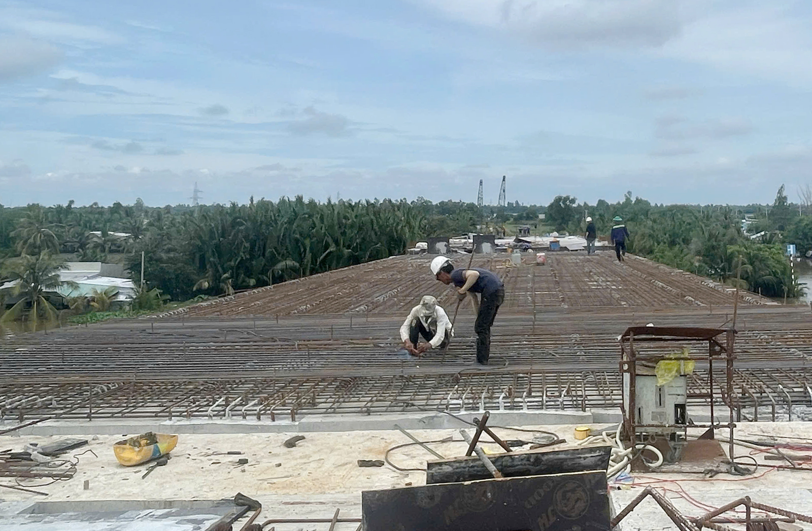 117 mũi thi công dự án đường Hồ Chí Minh đoạn Rạch Sỏi - Bến Nhứt, Gò Quao - Vĩnh Thuận