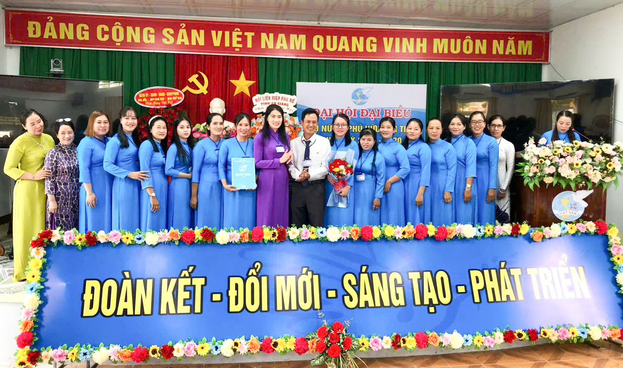 Hội Liên hiệp Phụ nữ xã Phú Hữu phấn đấu giúp 50 hộ thoát nghèo