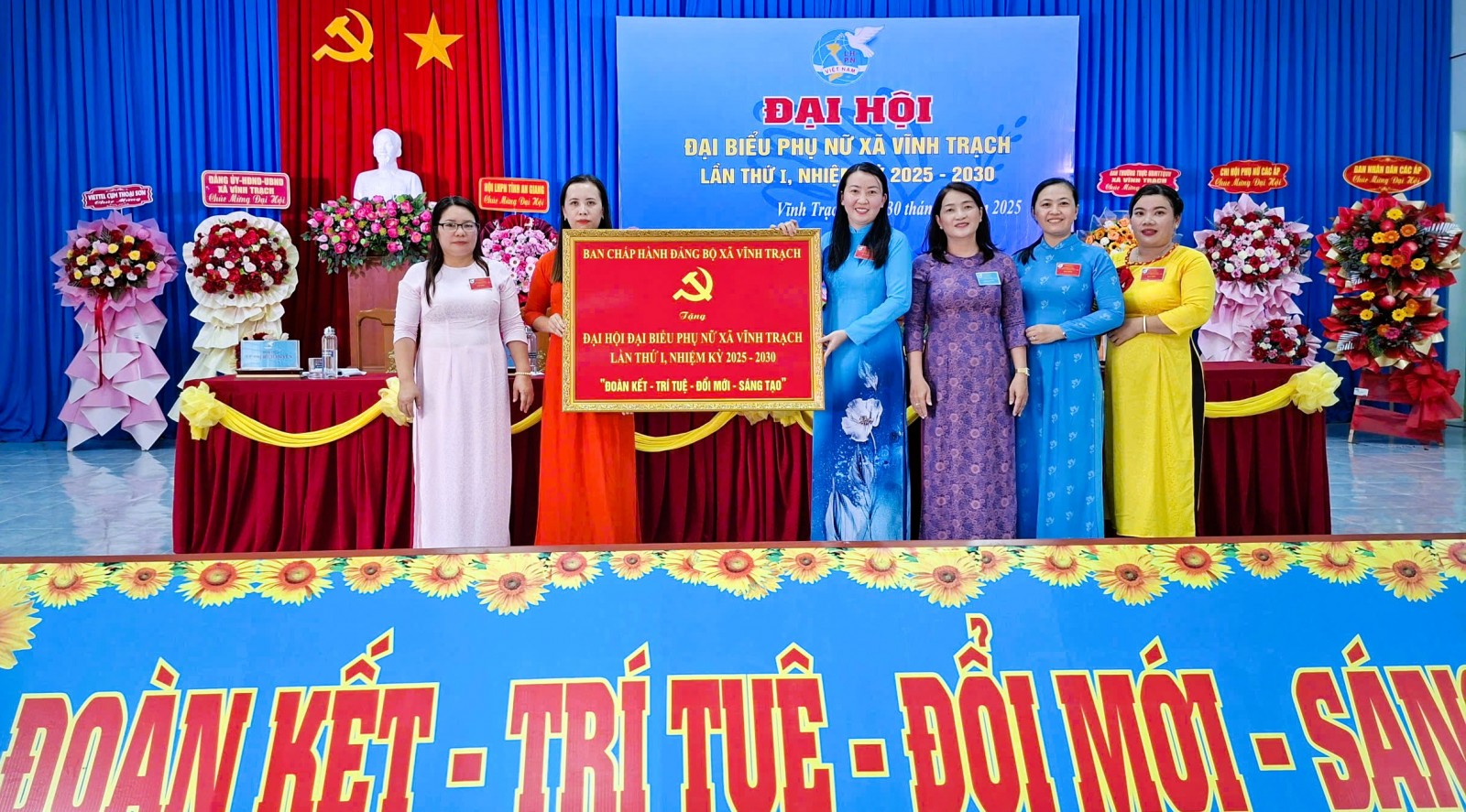 Hội Liên hiệp Phụ nữ xã Vĩnh Trạch hoàn thành và vượt 10/10 chỉ tiêu nghị quyết