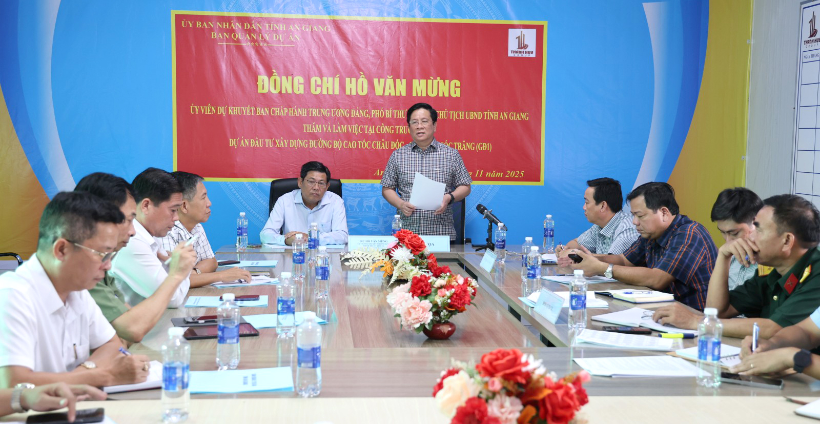 Chủ tịch UBND tỉnh An Giang Hồ Văn Mừng kiểm tra tiến độ thực hiện cao tốc Châu Đốc - Cần Thơ - Sóc Trăng, đoạn qua tỉnh An Giang