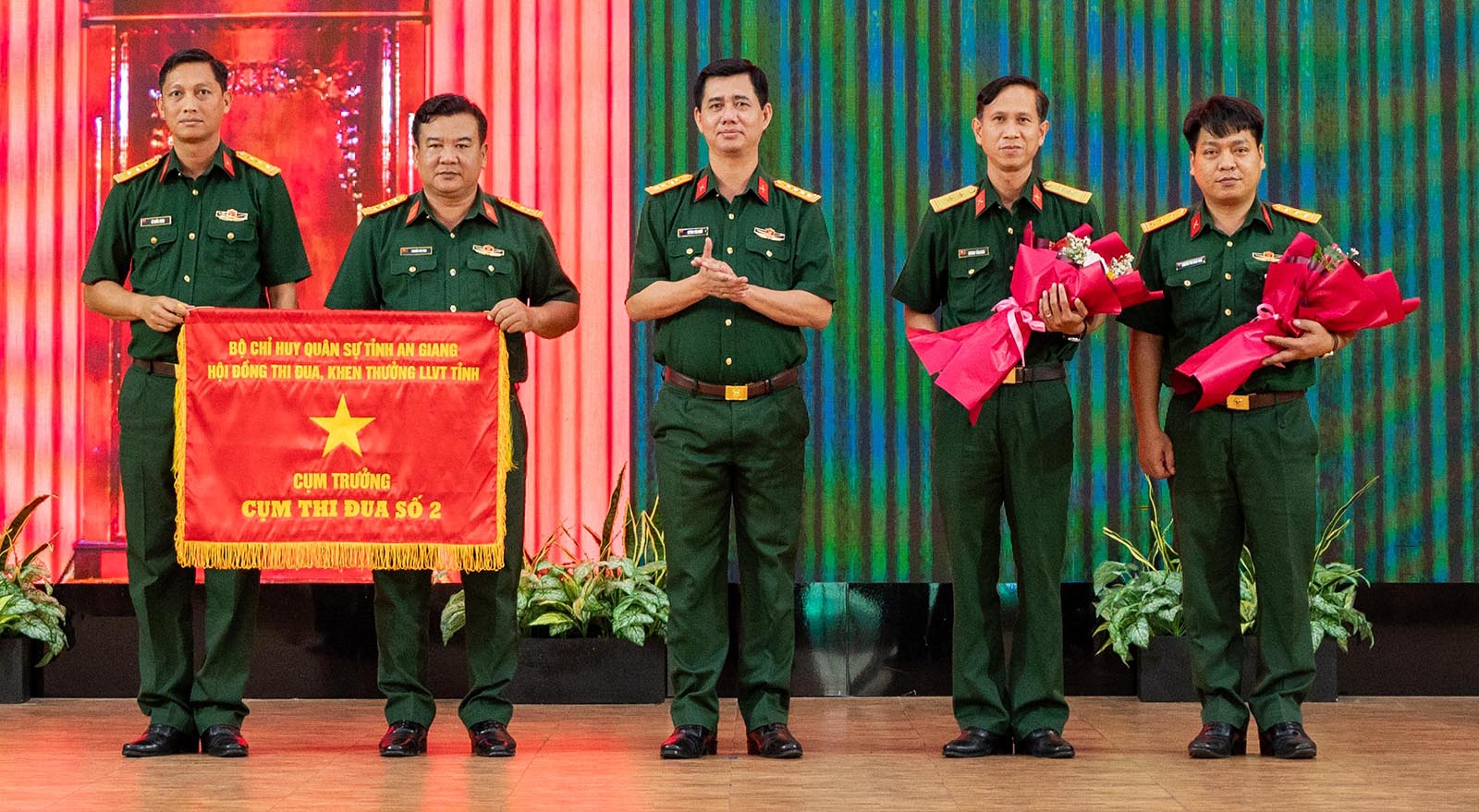 Cụm Thi đua số 2 sáng tạo, quyết thắng, hoàn thành xuất sắc nhiệm vụ năm 2025