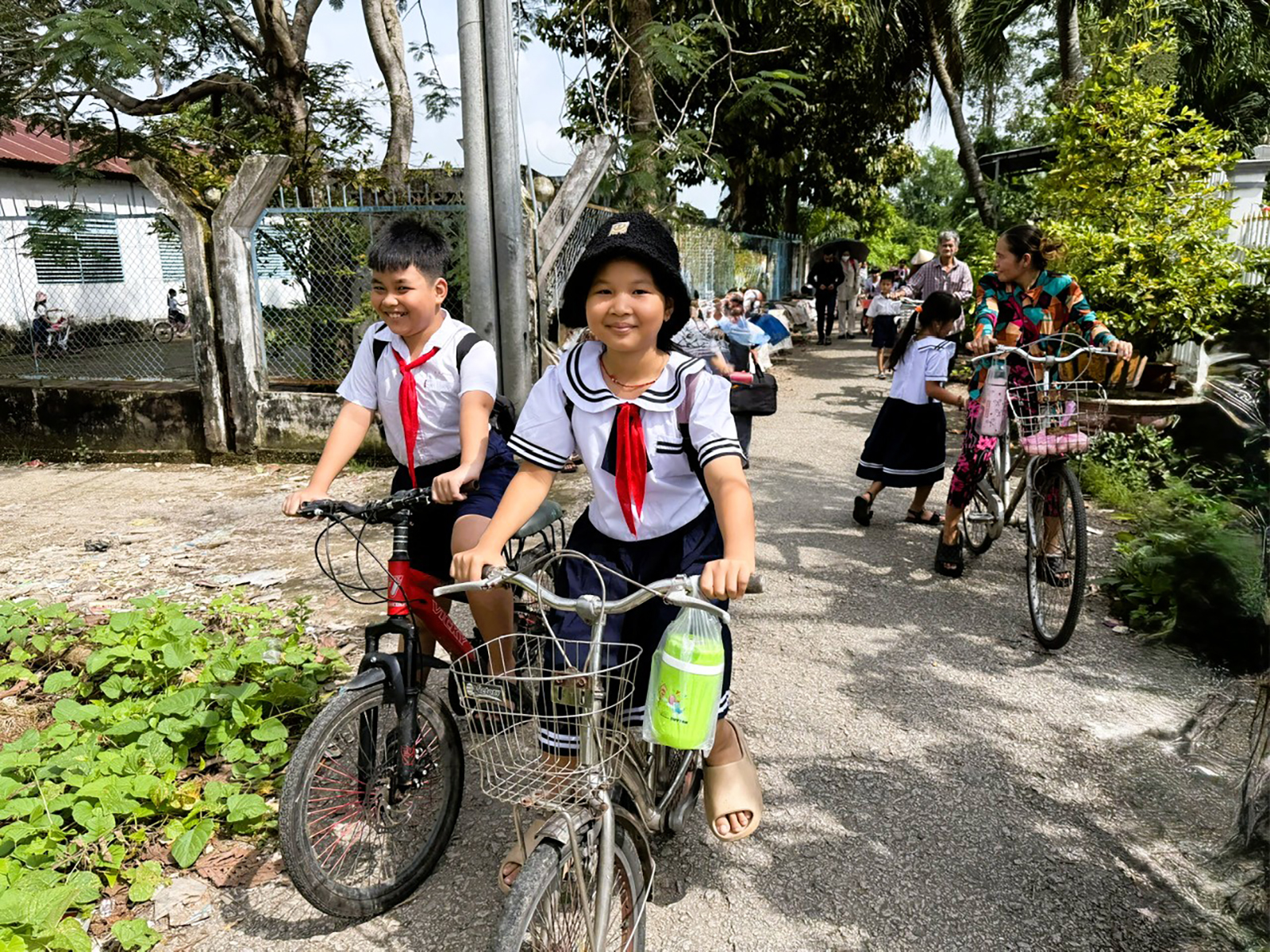 Giữ tiếng đọc bài trên cồn Phó Ba