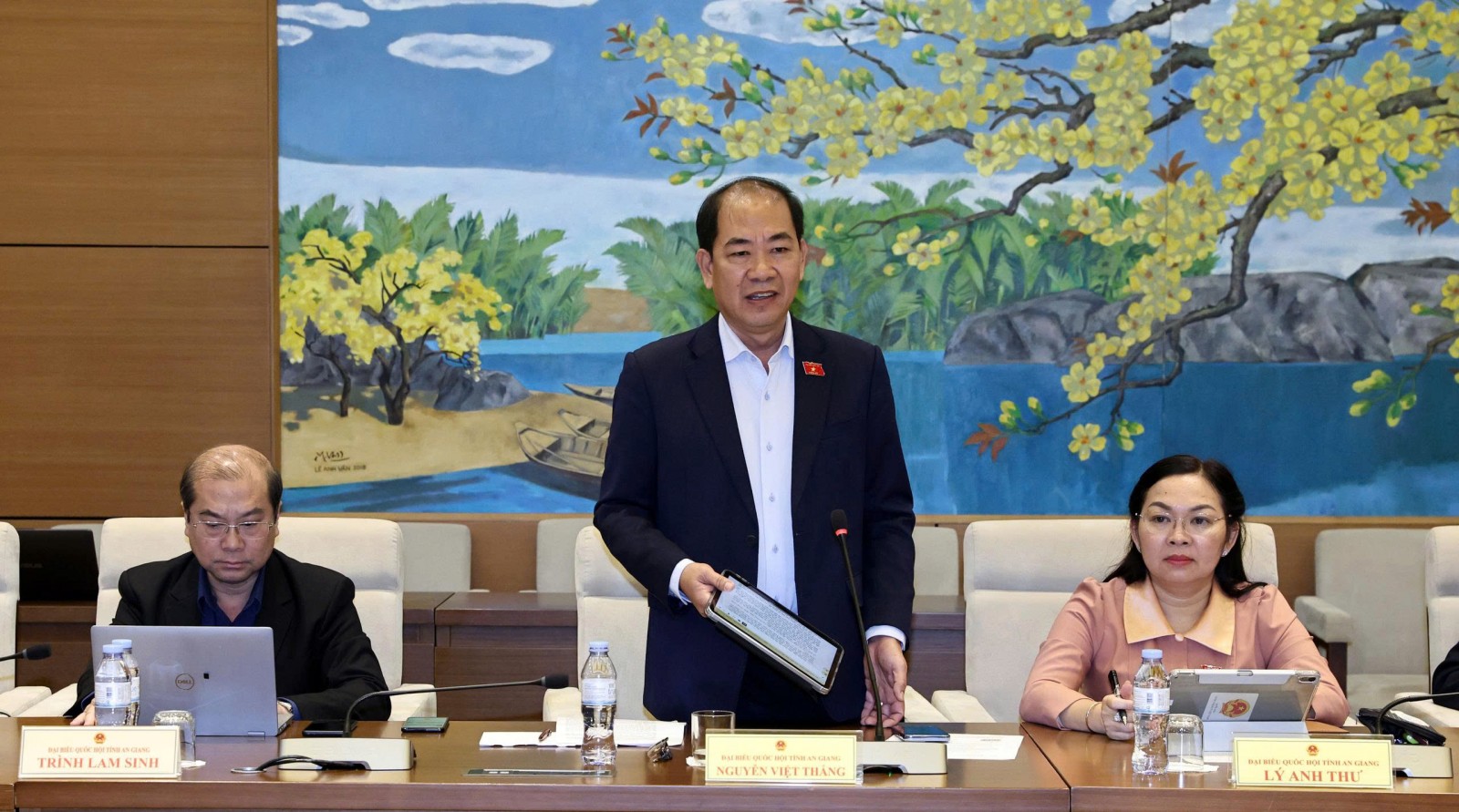 Đại biểu Quốc hội tỉnh An Giang đóng góp dự thảo nghị quyết thi hành Luật Đất đai