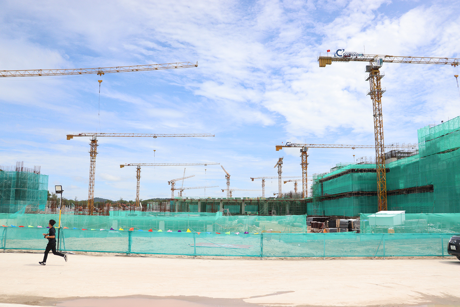 Phó Thủ tướng Chính phủ Nguyễn Chí Dũng kiểm tra tiến độ thực hiện các dự án phục vụ Hội nghị cấp cao APEC 2027 tại Phú Quốc