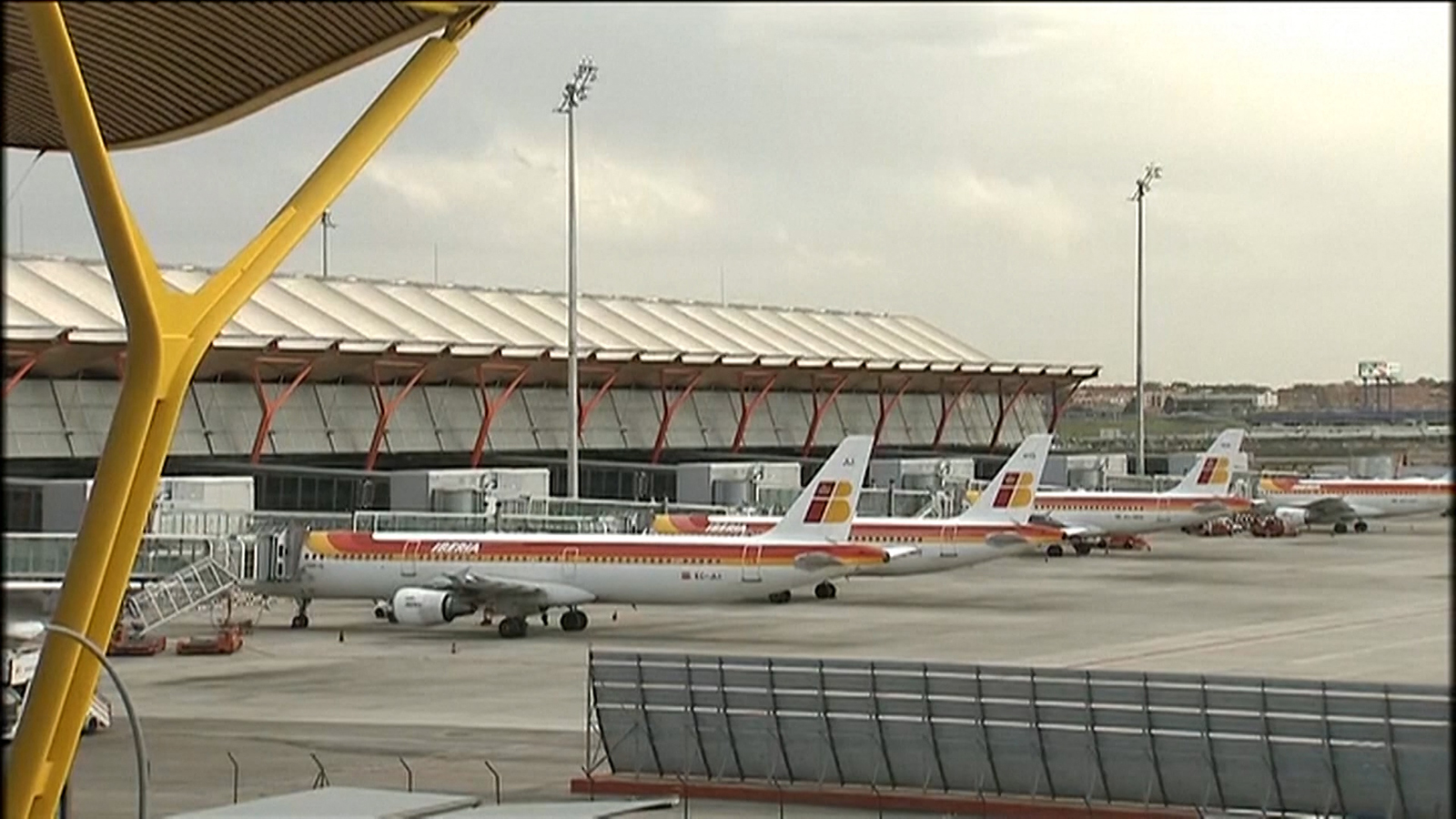 Nhiều hãng hàng không quốc tế hủy chuyến bay khởi hành từ Venezuela