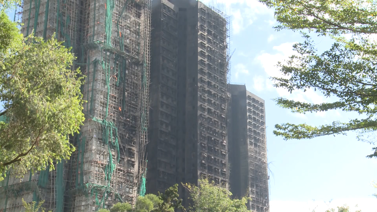 Hong Kong (Trung Quốc): Bắt giữ 13 đối tượng để phục vụ điều tra vụ cháy chung cư