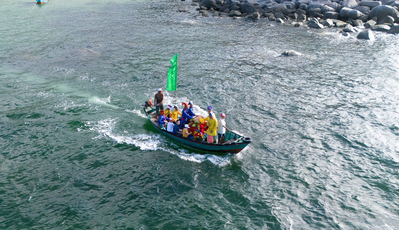 Độc đáo lễ Nghinh Thần Nam Hải