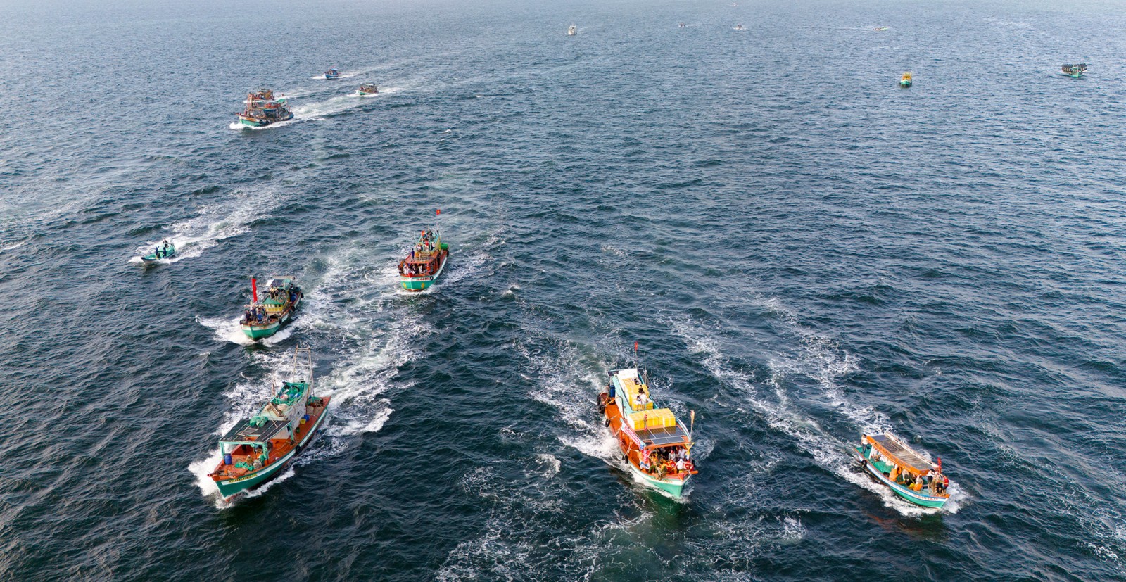 Độc đáo lễ Nghinh Thần Nam Hải