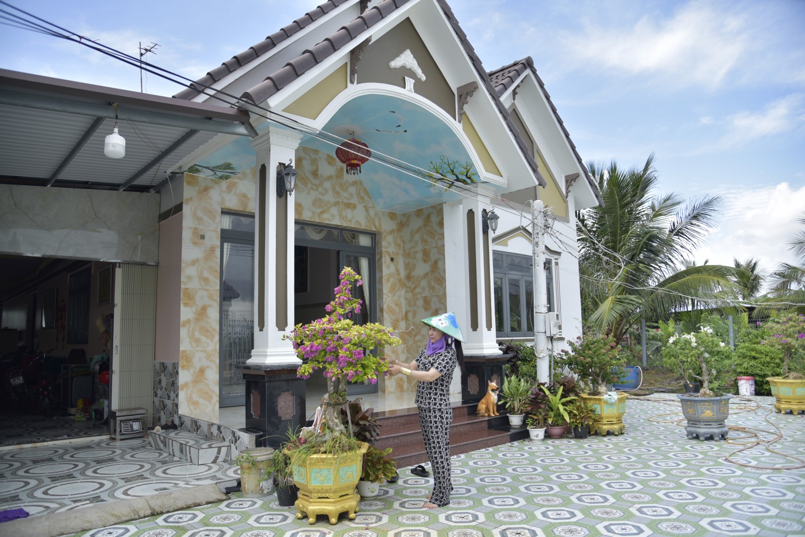 Người phụ nữ làm giàu từ biển