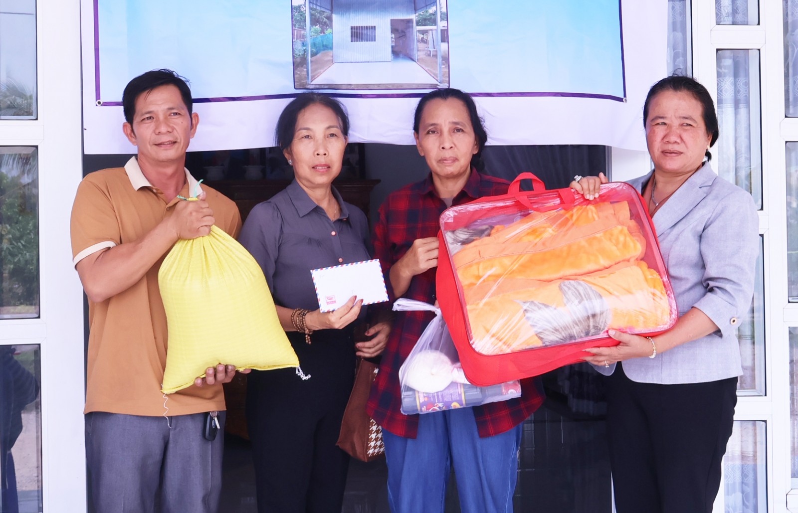 Kết nối những tấm lòng