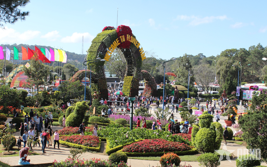 Tin tức nổi bật ngày 12/4