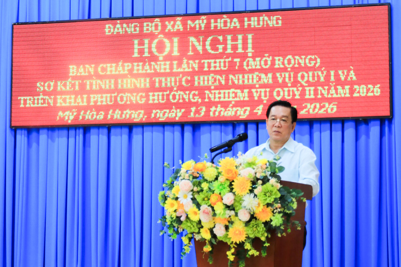 . Đồng chí Phạm Hoàng Nam, Ủy viên Ban Thường vụ Tỉnh ủy, Trưởng Ban Tổ chức Tỉnh ủy phát biểu chỉ đạo.