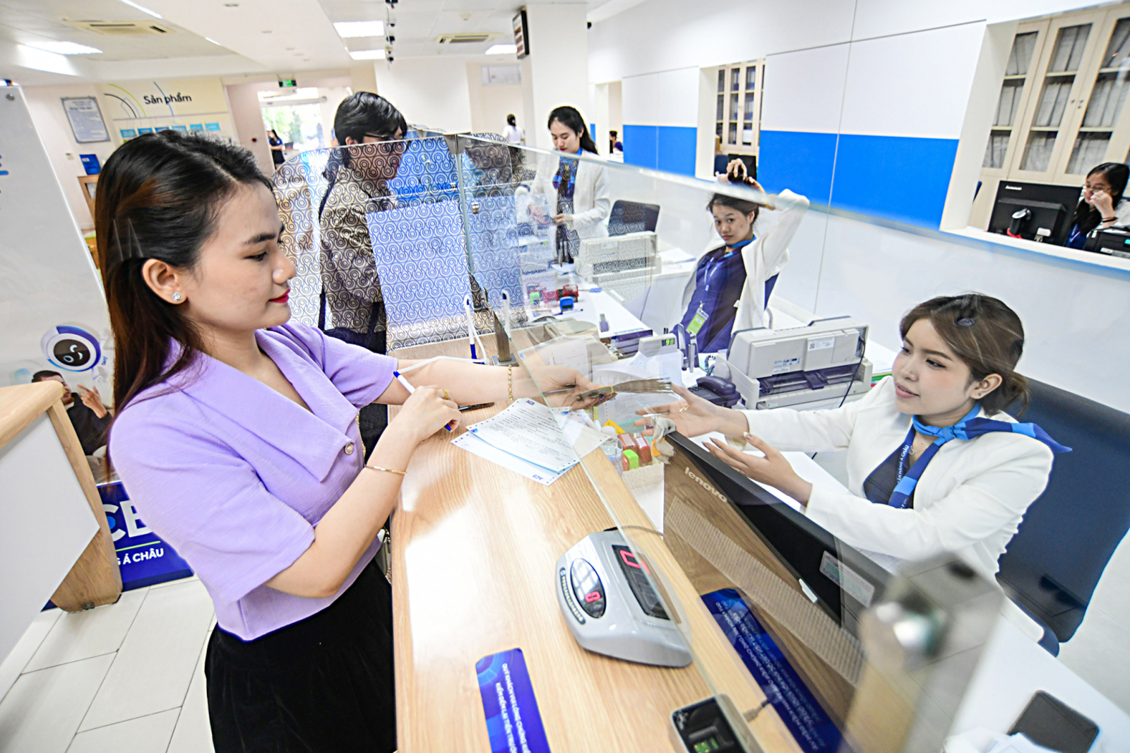 Tin tức nổi bật trong nước ngày 13/4