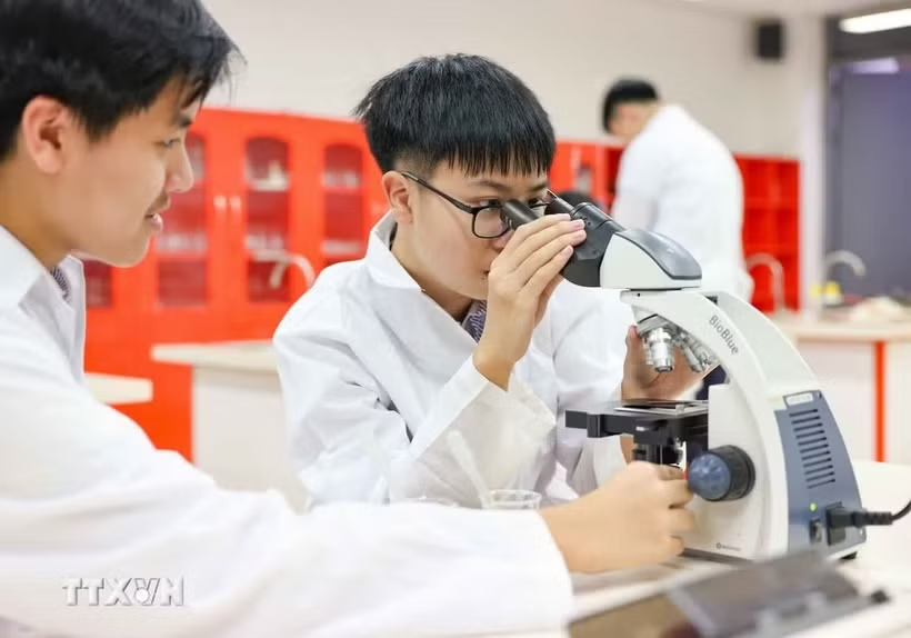 Tin tức nổi bật ngày 14/4