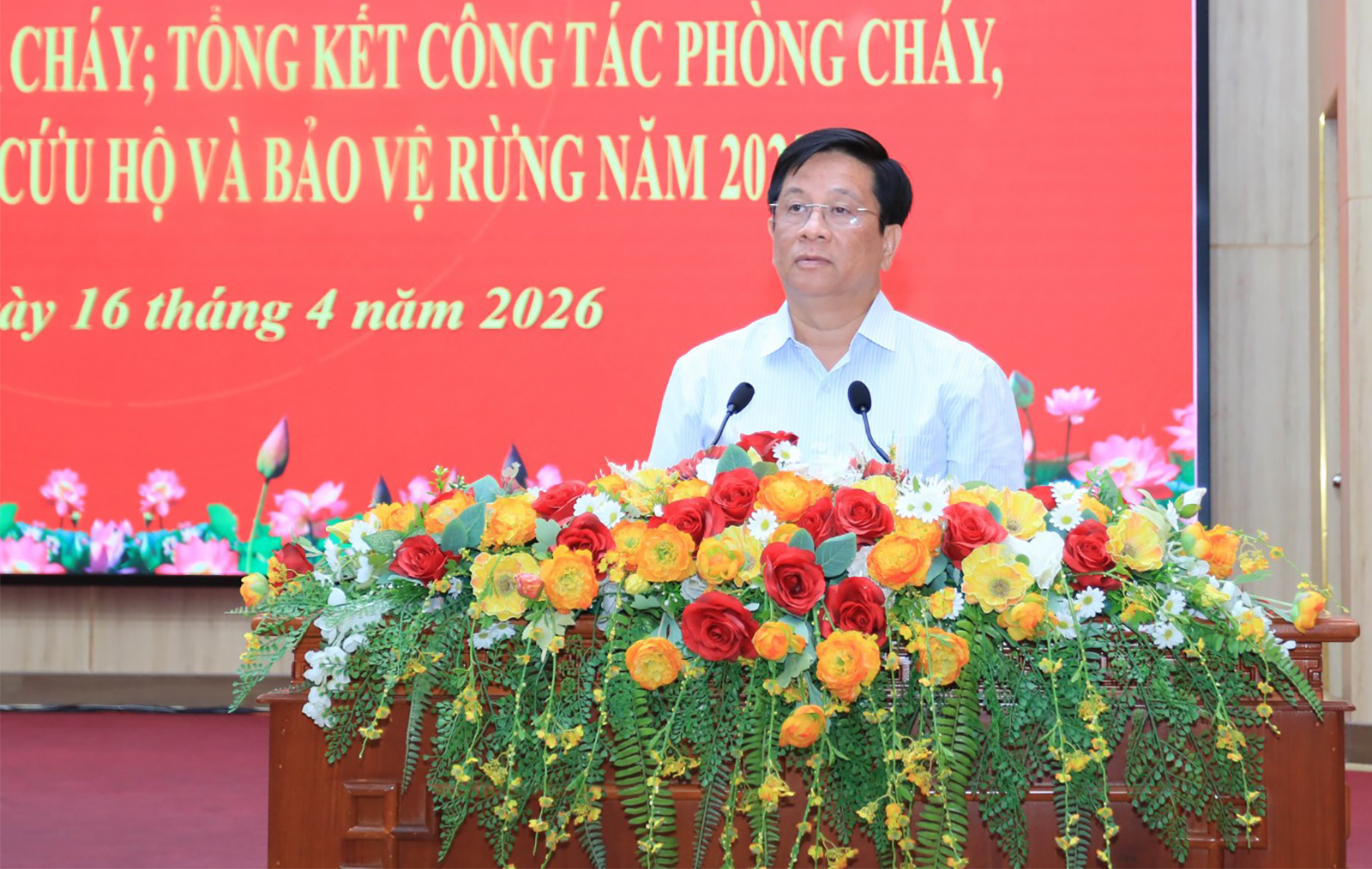 Ủy viên Trunng ương Đảng, Phó Bí thư Tỉnh ủy, Chủ tịch UBND tỉnh, Trưởng ban Chỉ đạo PCCC và CNCH tỉnh Hồ Văn Mừng phát biểu chỉ đạo