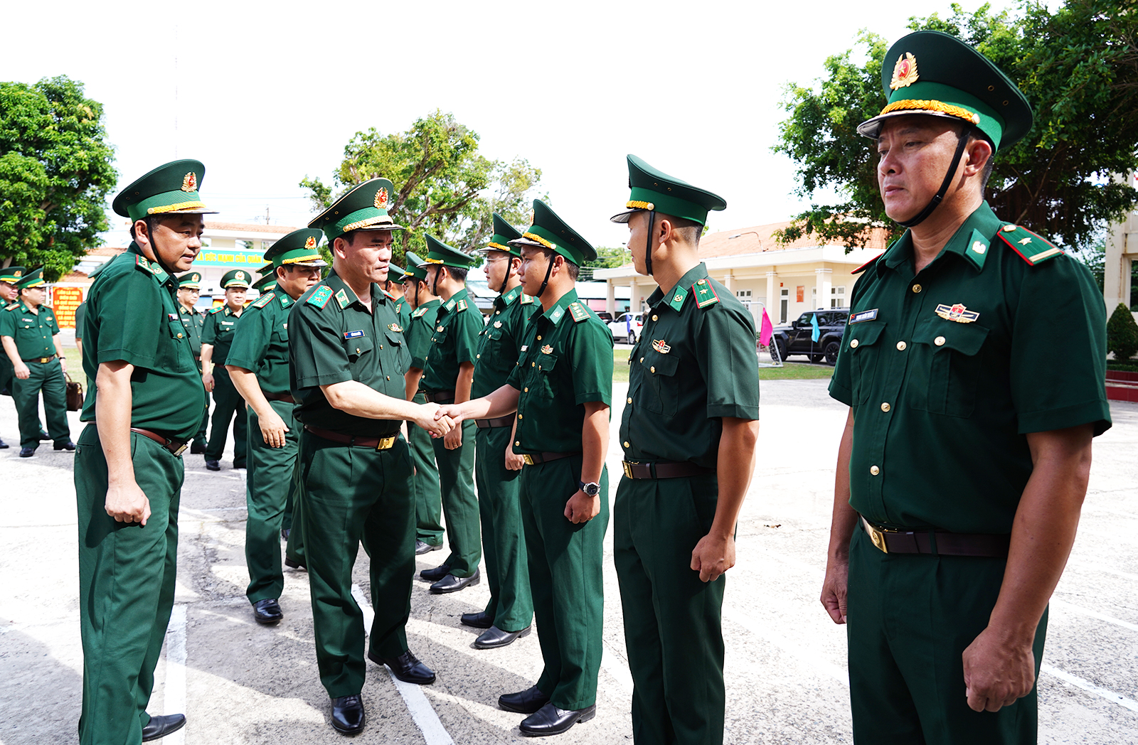 Tư lệnh Bộ đội Biên phòng thăm, kiểm tra các đồn biên phòng trên địa bàn đặc khu Phú Quốc