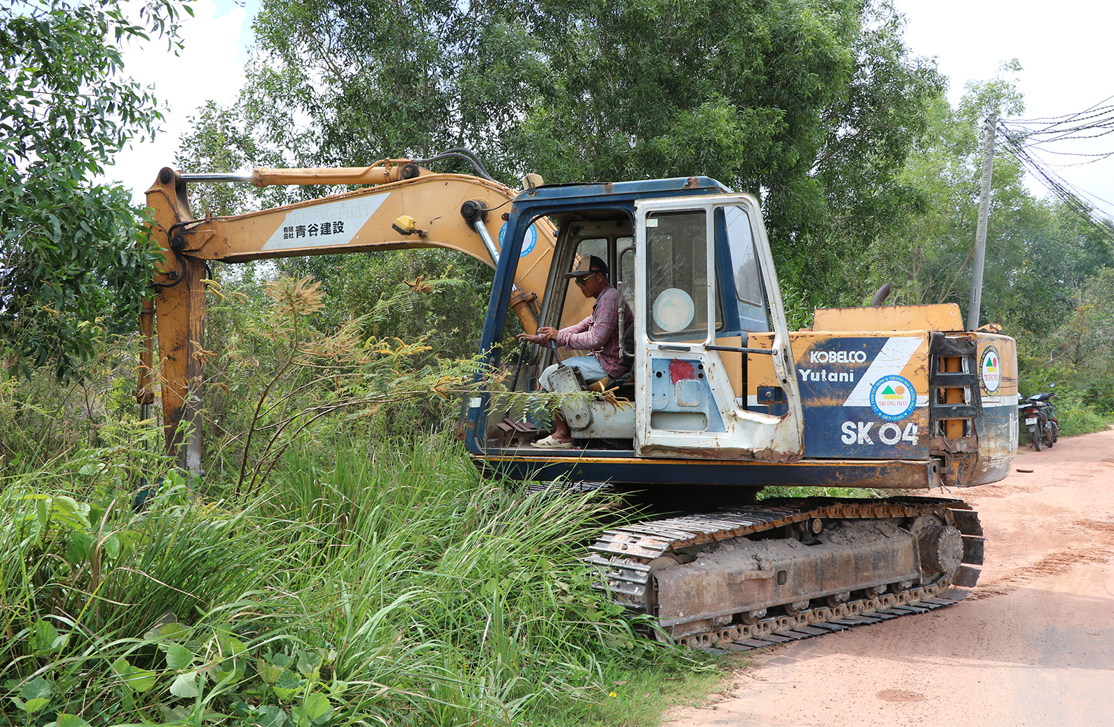 Cưỡng chế các trường hợp vi phạm đất đai tại đặc khu Phú Quốc