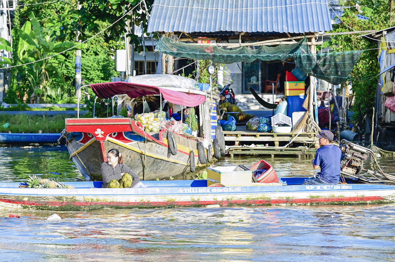 Bàn phương án xử lý rác thải hữu cơ tại chợ nổi Vĩnh Phong