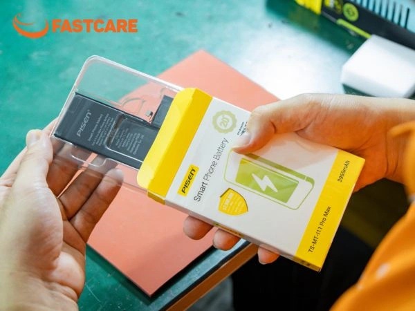 Chuyên gia FASTCARE chia sẻ cách chọn pin iPhone phù hợp với nhu cầu sử dụng