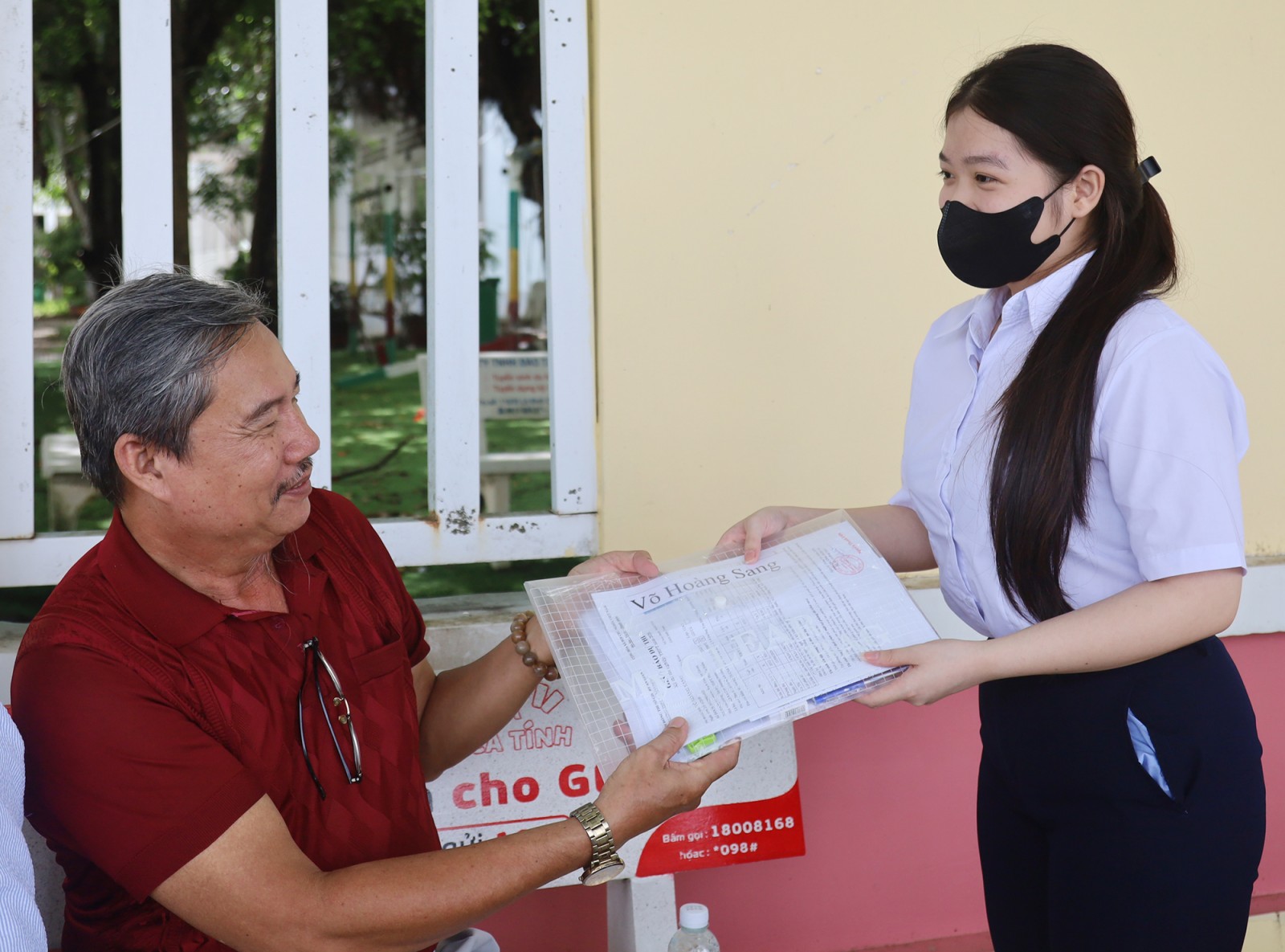 Hoàn thành 2 môn thi bắt buộc, thí sinh An Giang nhẹ nhõm và tự tin