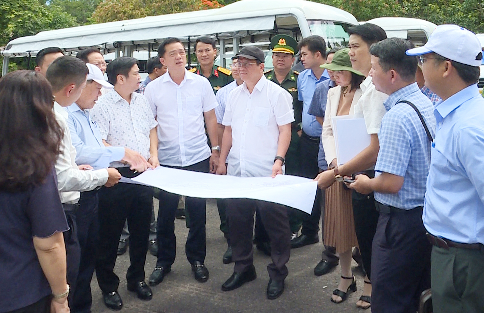 Chủ tịch UBND tỉnh An Giang Hồ Văn Mừng tháo gỡ khó khăn một số dự án tại đặc khu Phú Quốc