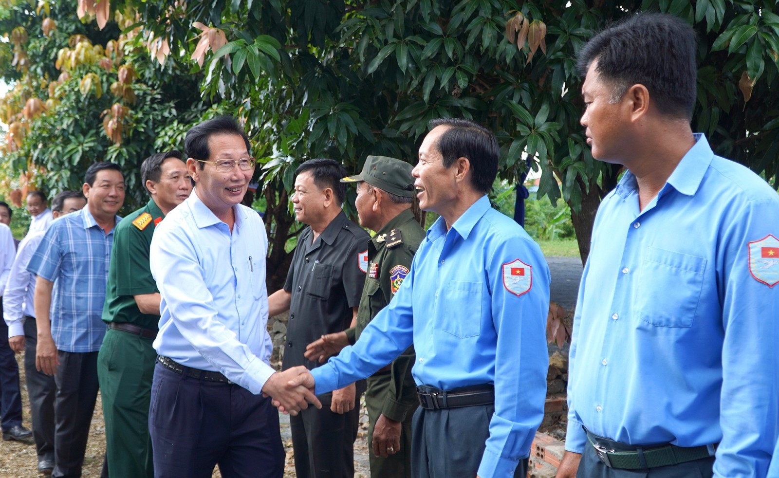 Ban Chuyên trách tỉnh An Giang thăm, động viên Đội K93 tại Campuchia