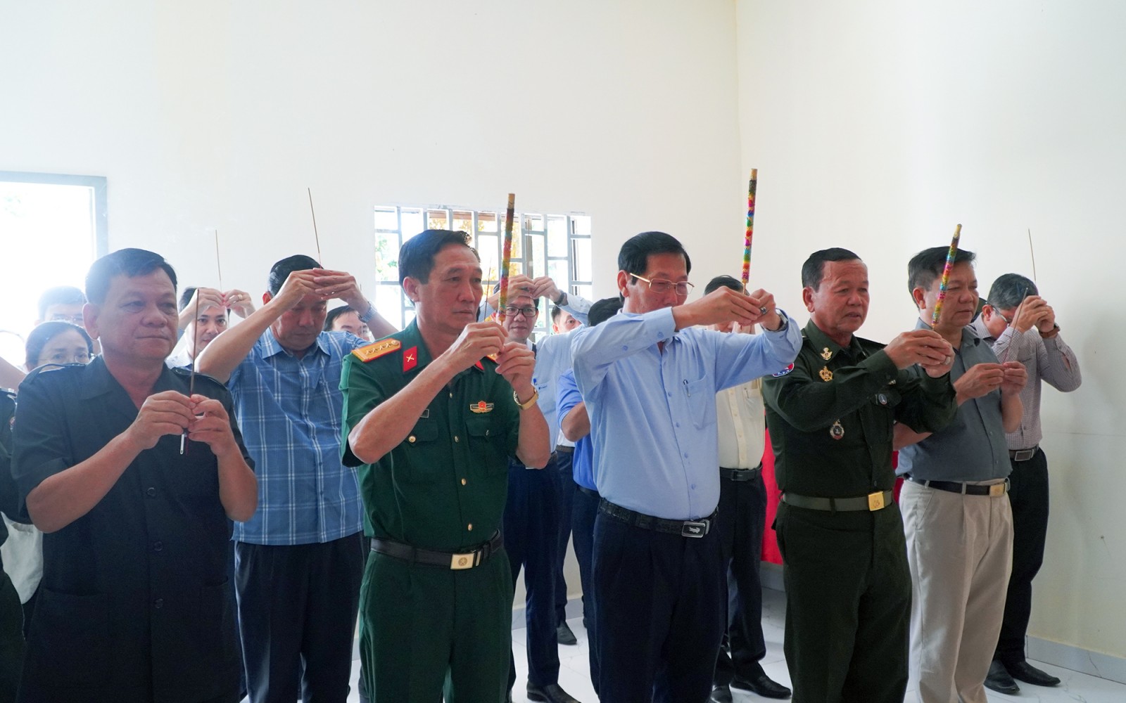 Ban Chuyên trách tỉnh An Giang thăm, động viên Đội K93 tại Campuchia