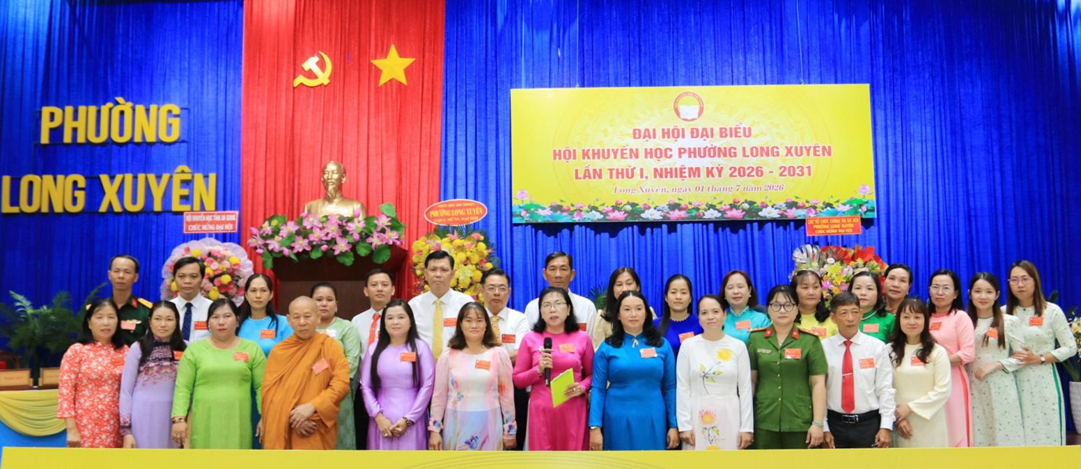 Ban Chấp hành khoá mới ra mắt trước Đại hội