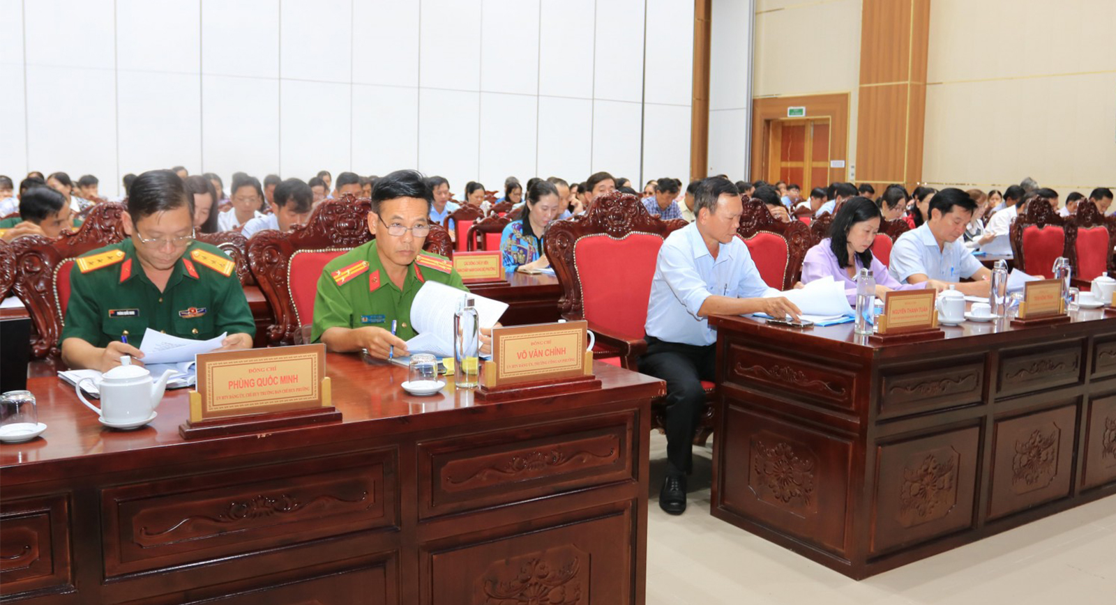 Đại biểu tham dự hội nghị