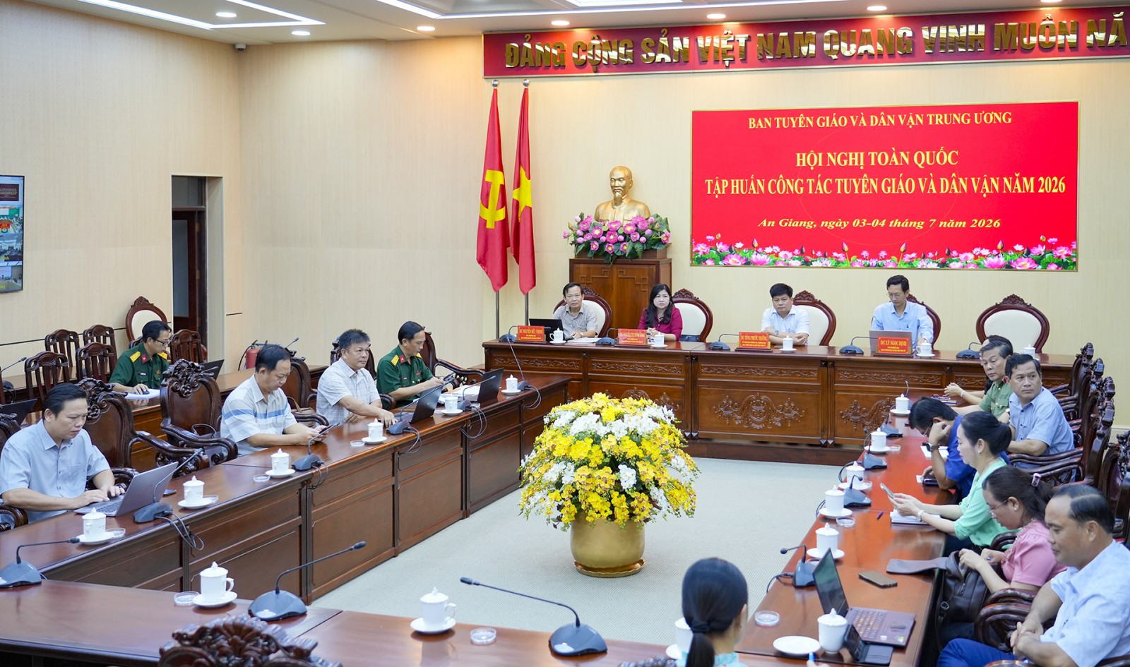 Khai mạc Hội nghị toàn quốc tập huấn công tác tuyên giáo và dân vận năm 2026