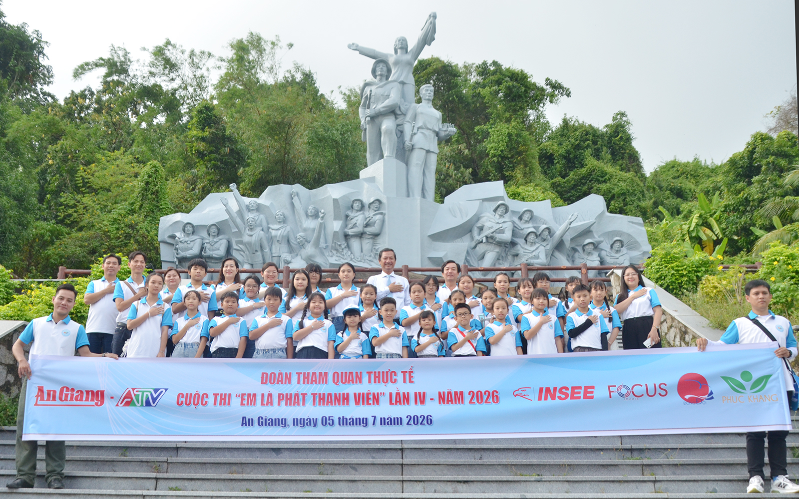 31 thí sinh “Em là phát thanh viên” trải nghiệm chương trình tham quan thực tế
