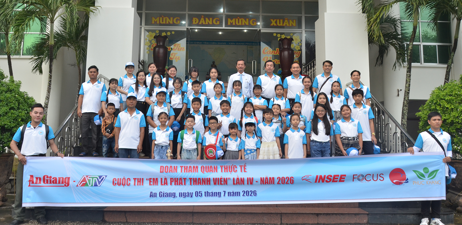 31 thí sinh “Em là phát thanh viên” trải nghiệm chương trình tham quan thực tế